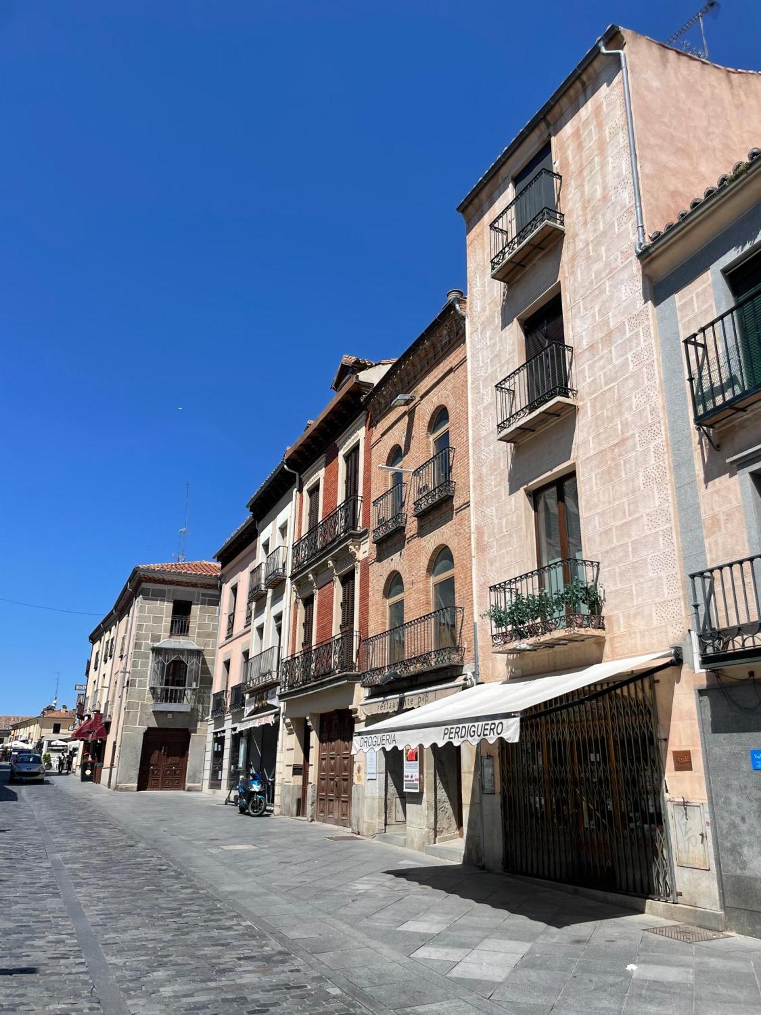 El Balcon De La Muralla Avila Bagian luar foto