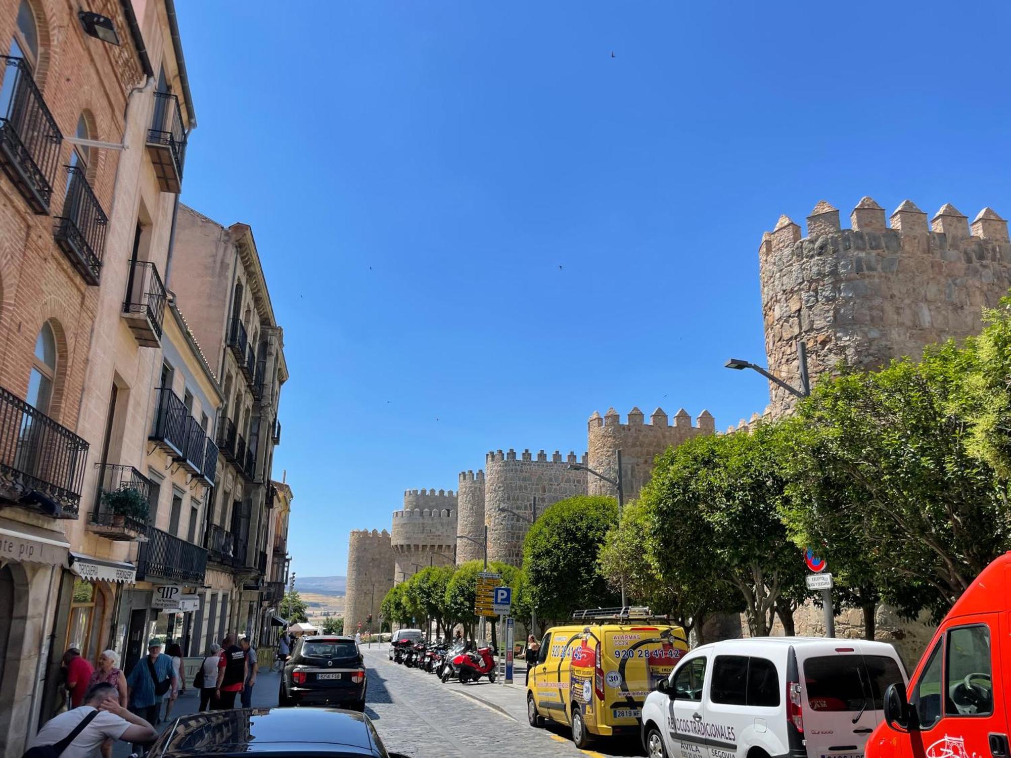 El Balcon De La Muralla Avila Bagian luar foto